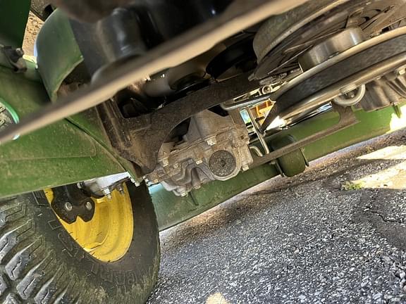 Image of John Deere Z920M equipment image 3
