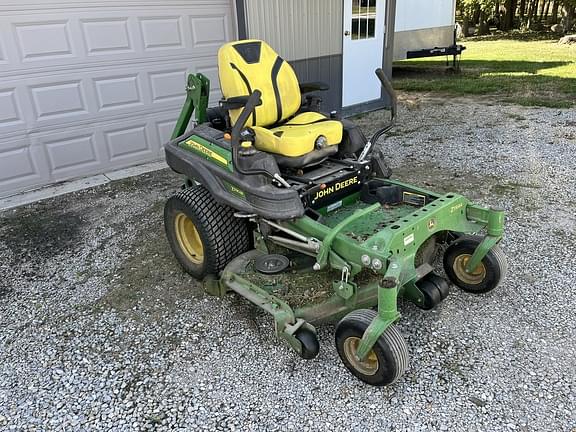 Image of John Deere Z930M equipment image 1