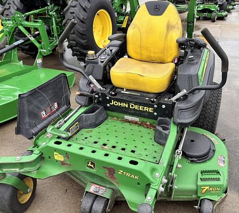 Image of John Deere Z930M equipment image 1