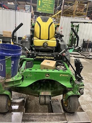 Image of John Deere Z930M equipment image 1