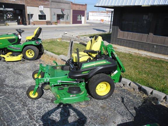 Main image John Deere Z930M