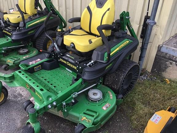 Image of John Deere Z930M Image 1
