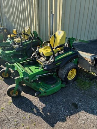 Image of John Deere Z930M equipment image 1