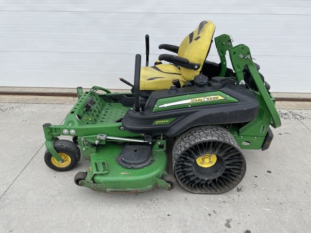 Image of John Deere Z930M equipment image 4