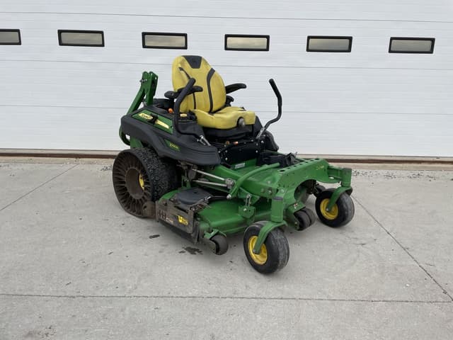 Image of John Deere Z930M equipment image 1