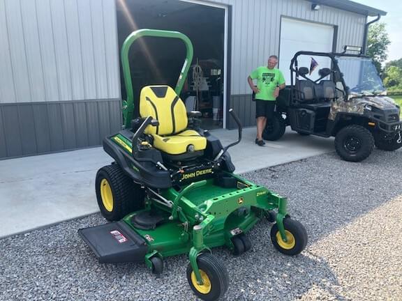 Image of John Deere Z930M equipment image 1