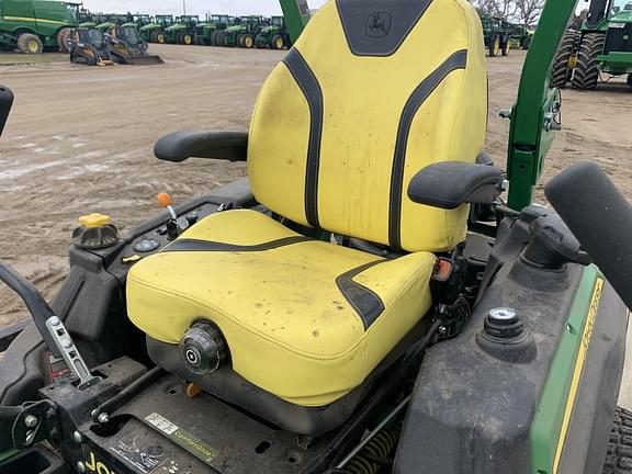 Image of John Deere Z930M equipment image 3