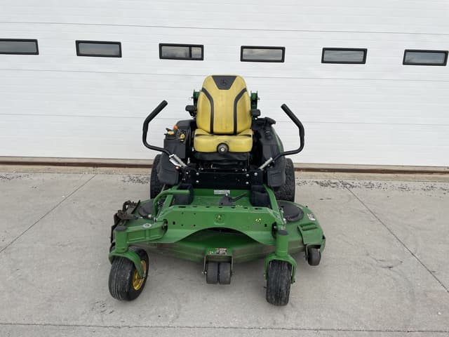 Image of John Deere Z930M equipment image 1