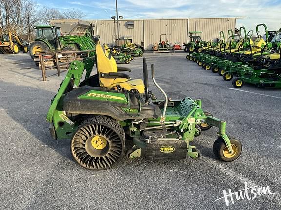 Image of John Deere Z930M equipment image 1