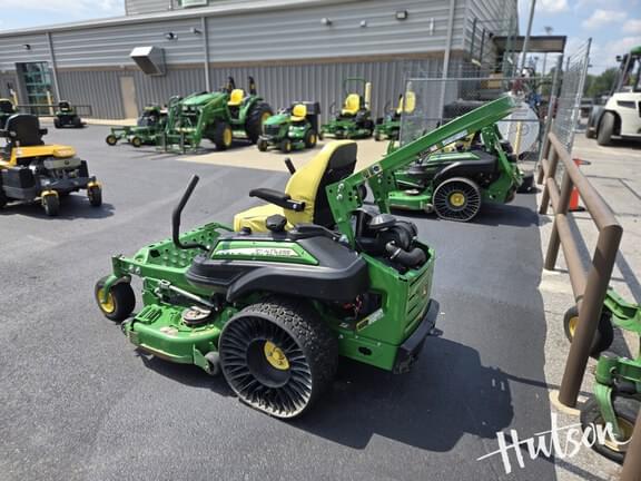 Image of John Deere Z930M equipment image 3