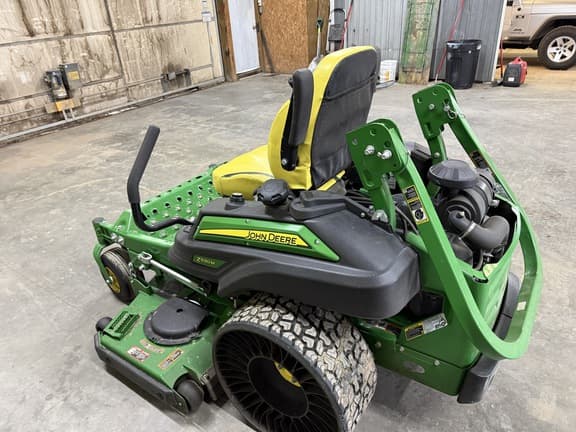 Image of John Deere Z930M equipment image 2