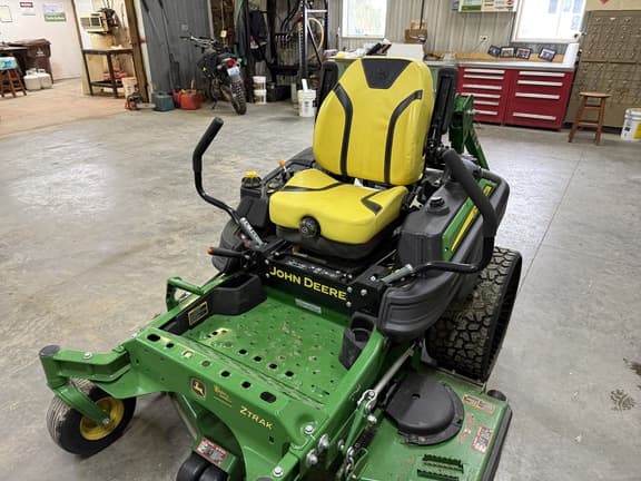 Image of John Deere Z930M equipment image 4