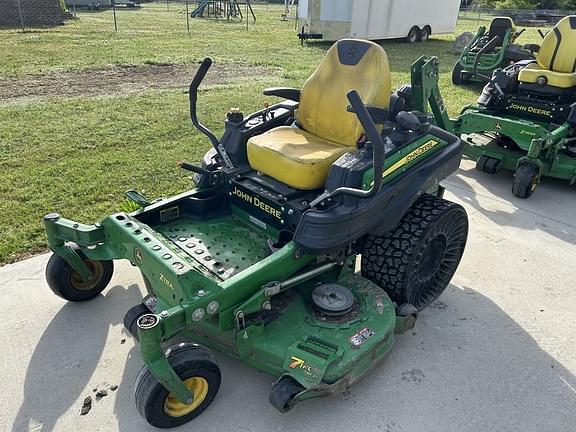 Image of John Deere Z930M equipment image 1