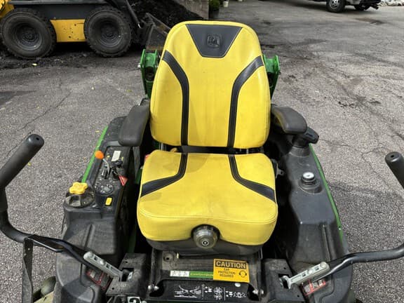 Image of John Deere Z930M equipment image 4