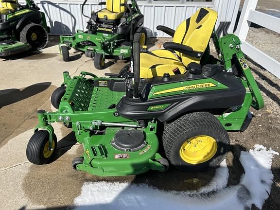 Image of John Deere Z930M equipment image 3