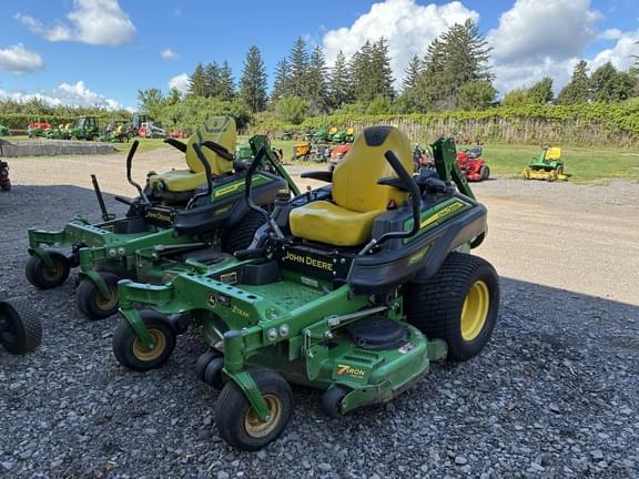 Image of John Deere Z930M Image 1
