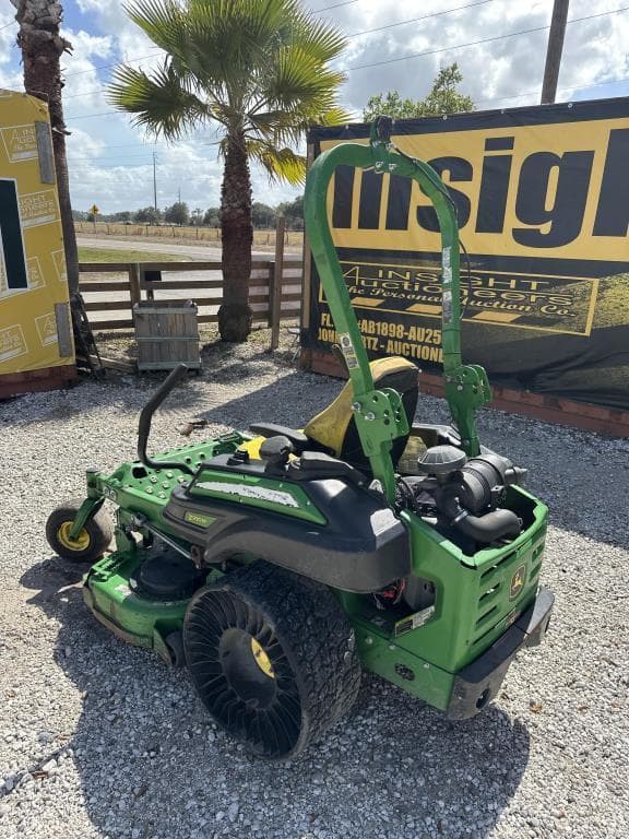 Image of John Deere Z930M equipment image 1