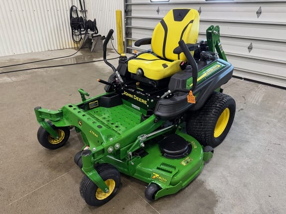Main image John Deere Z930M