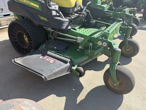 Image of John Deere Z930M equipment image 2