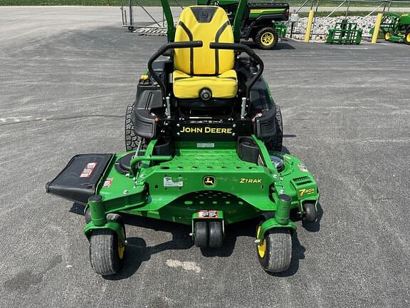 Image of John Deere Z930M equipment image 1