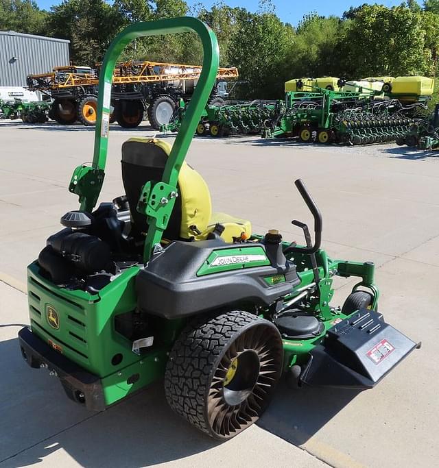 Image of John Deere Z930M equipment image 4