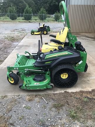 Image of John Deere Z930M equipment image 1