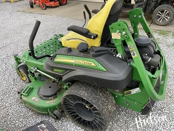 Image of John Deere Z930M equipment image 1