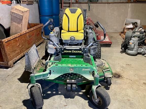 Image of John Deere Z930M equipment image 1