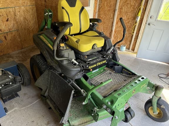 Image of John Deere Z930M equipment image 2