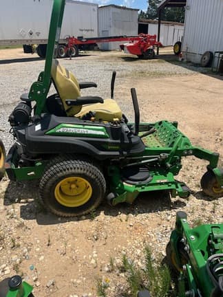 Image of John Deere Z930M equipment image 1