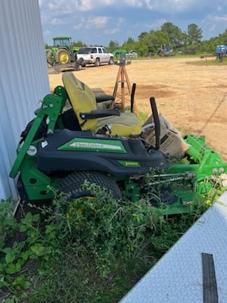 Image of John Deere Z930M equipment image 1