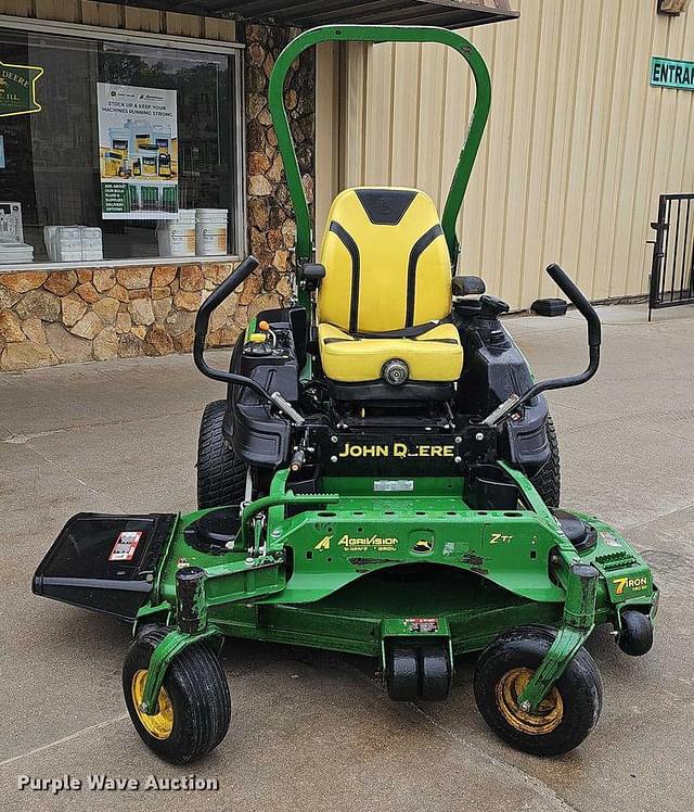 Image of John Deere Z930M equipment image 1
