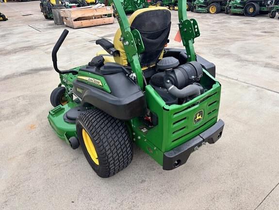 Image of John Deere Z930M equipment image 1