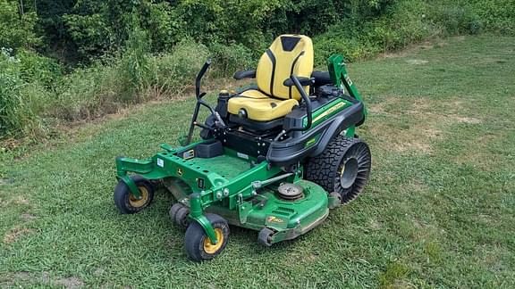 Image of John Deere Z945M equipment image 1