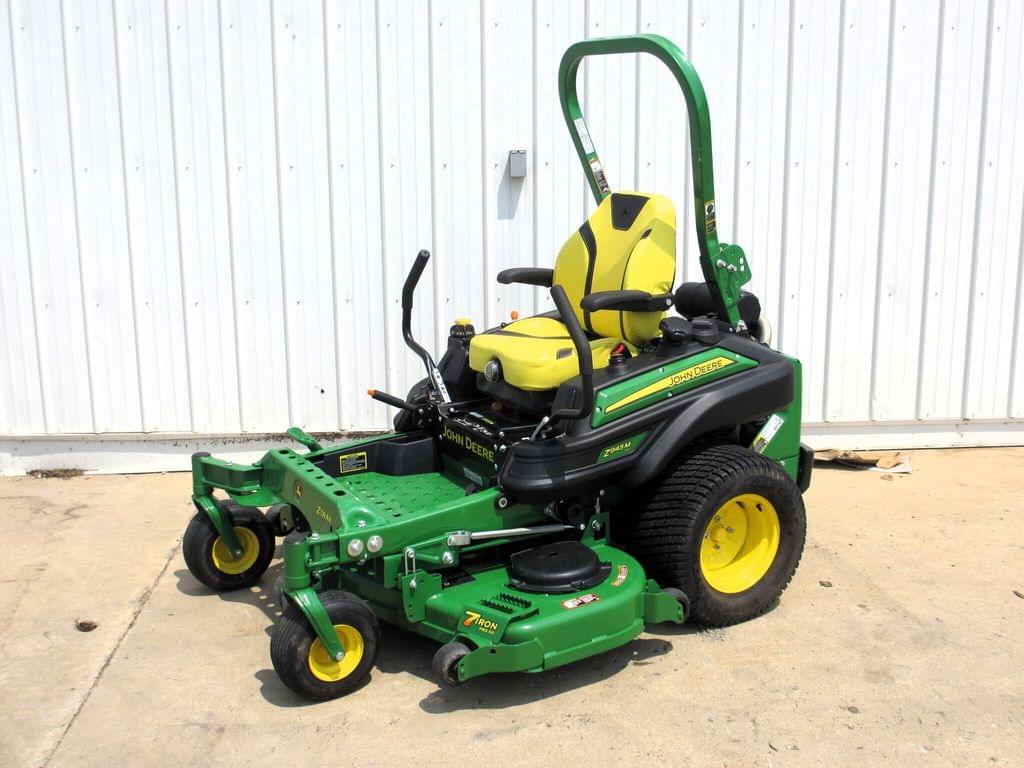 Image of John Deere Z945M Primary image
