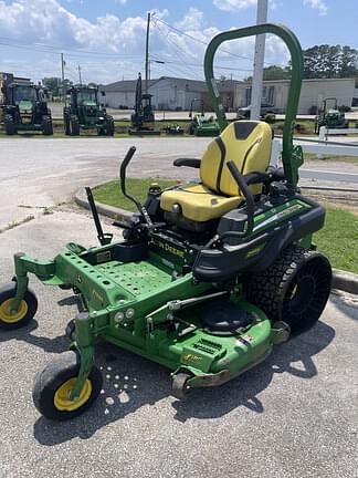 Image of John Deere Z945M equipment image 4