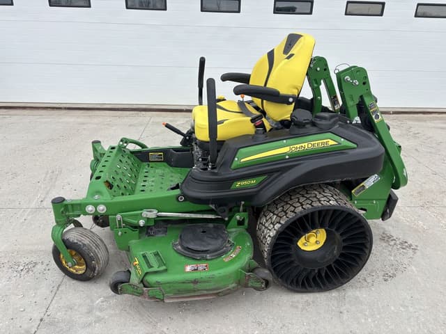 Image of John Deere Z950M equipment image 1