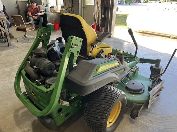 Image of John Deere Z950R equipment image 1