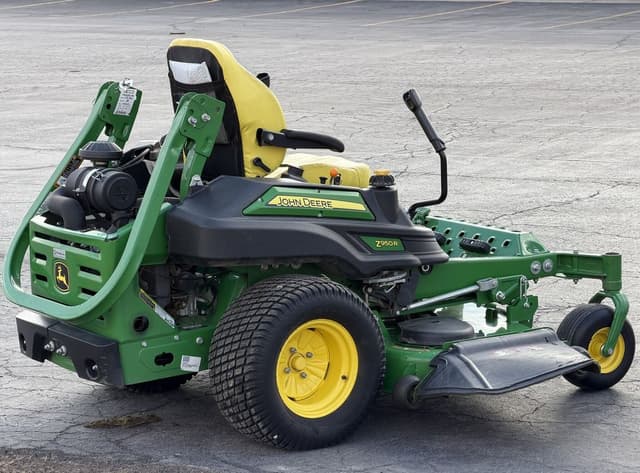 Image of John Deere Z950R equipment image 4