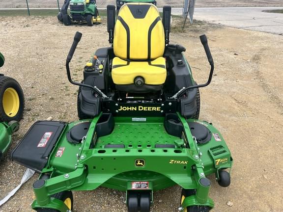 Image of John Deere Z955R equipment image 3