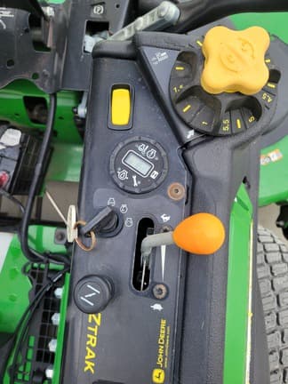 Image of John Deere Z960M equipment image 4