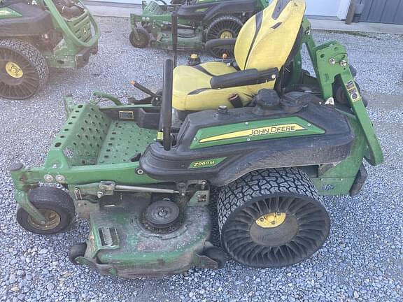 Image of John Deere Z960M equipment image 4