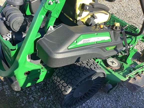 Image of John Deere Z960M equipment image 4