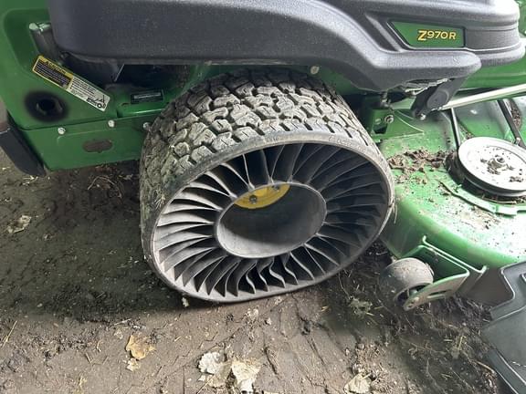 Image of John Deere Z970R equipment image 4
