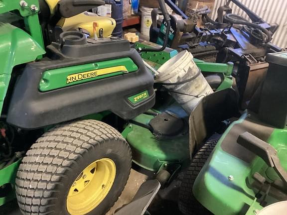 Image of John Deere Z997 equipment image 1