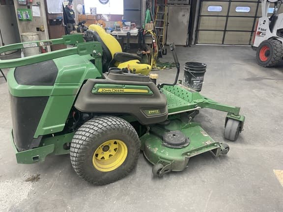 Image of John Deere Z997R equipment image 2