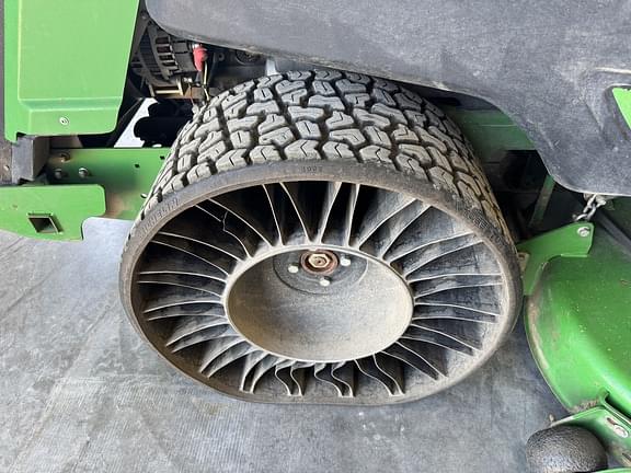 Image of John Deere Z997R equipment image 2