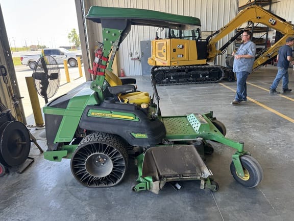 2020 John Deere Z997R Equipment Image0