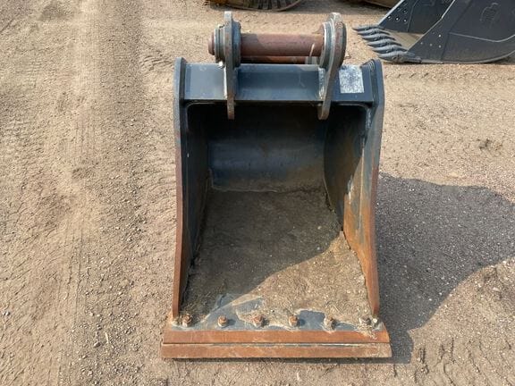 2020 JRB Excavator Bucket Equipment Image0