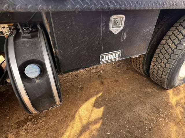 Image of Kenworth T370 equipment image 3